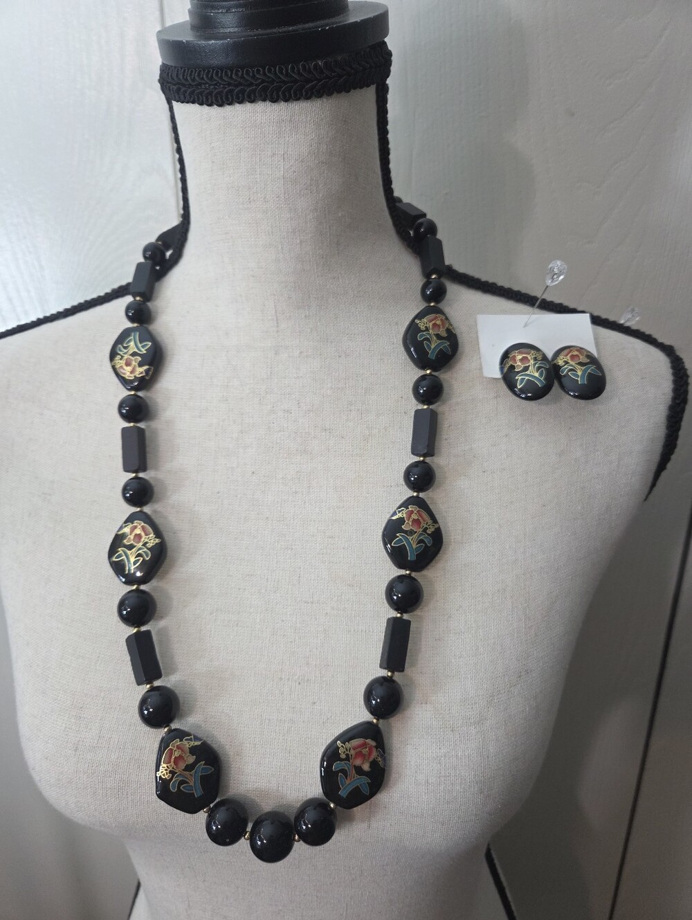 vtg japan long cloisonne black lucite beaded necklace and pierced earrings 28in